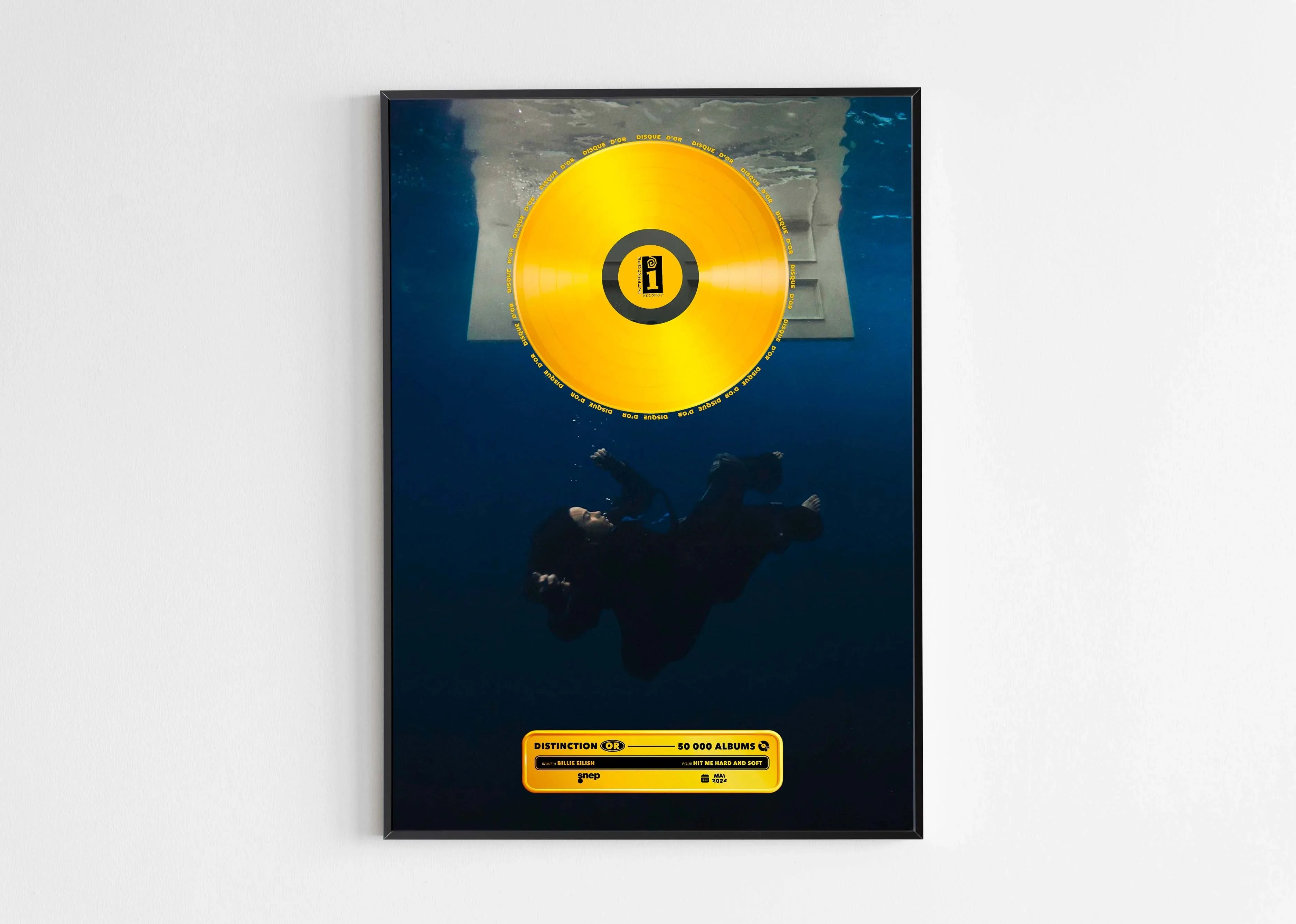 Disque D'or Hit Me Hard And Soft Billie Eilish - Backyard