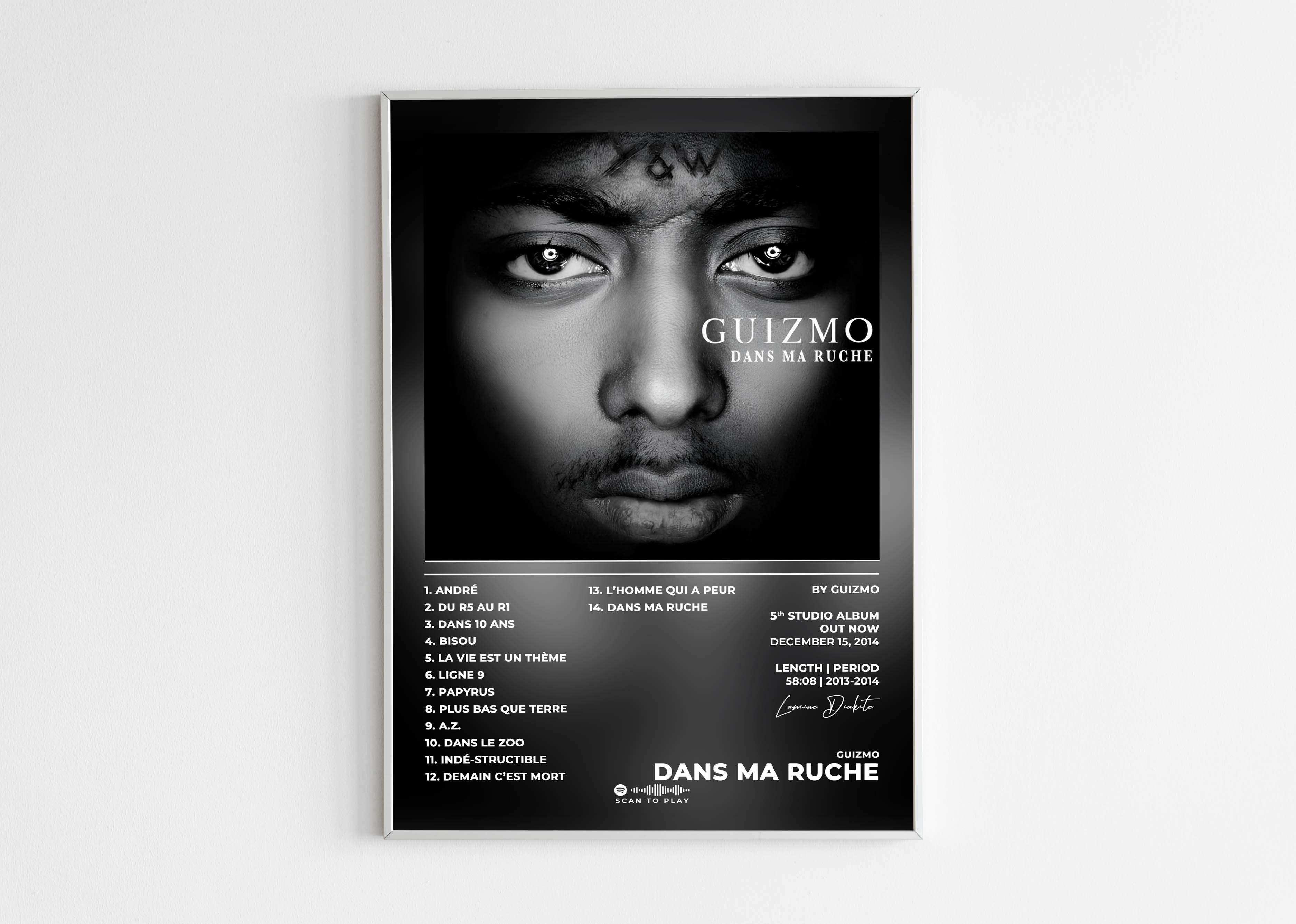 Dans Ma Ruche Guizmo Poster - Backyard