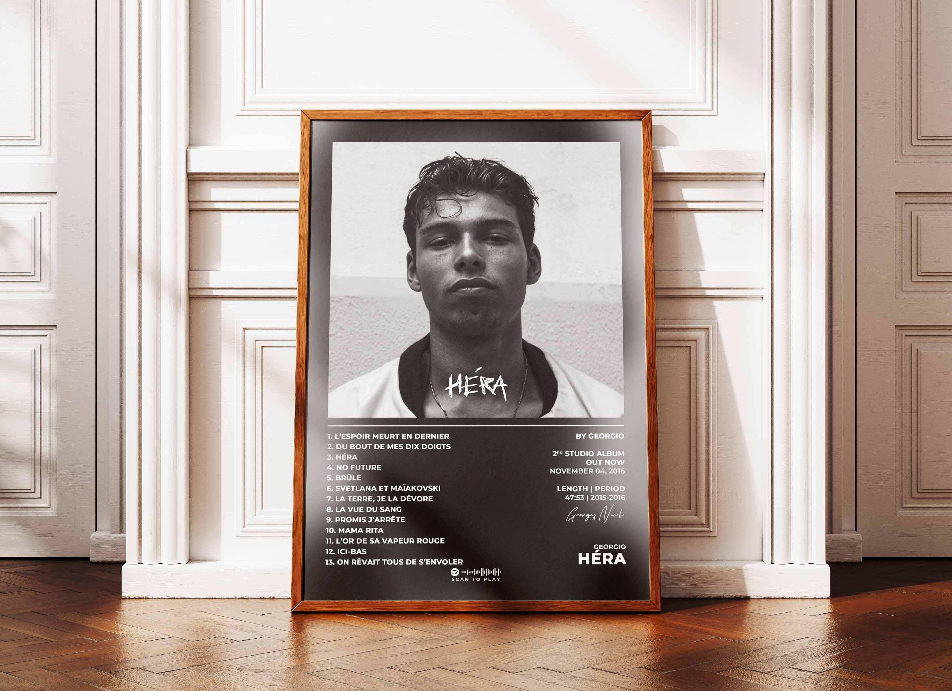 Héra Georgio Poster - Backyard