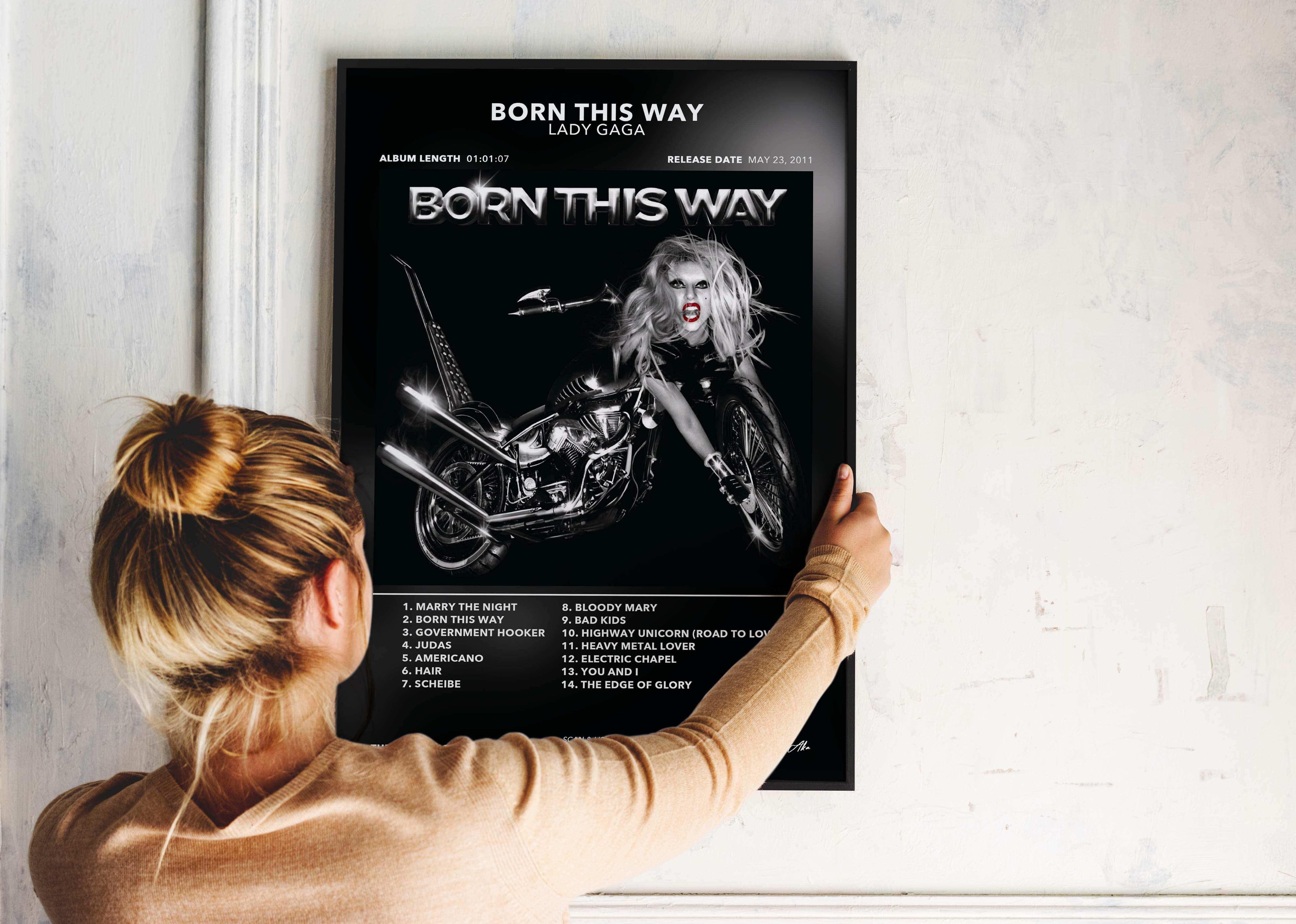 Poster Born This Way Lady Gaga - Backyard