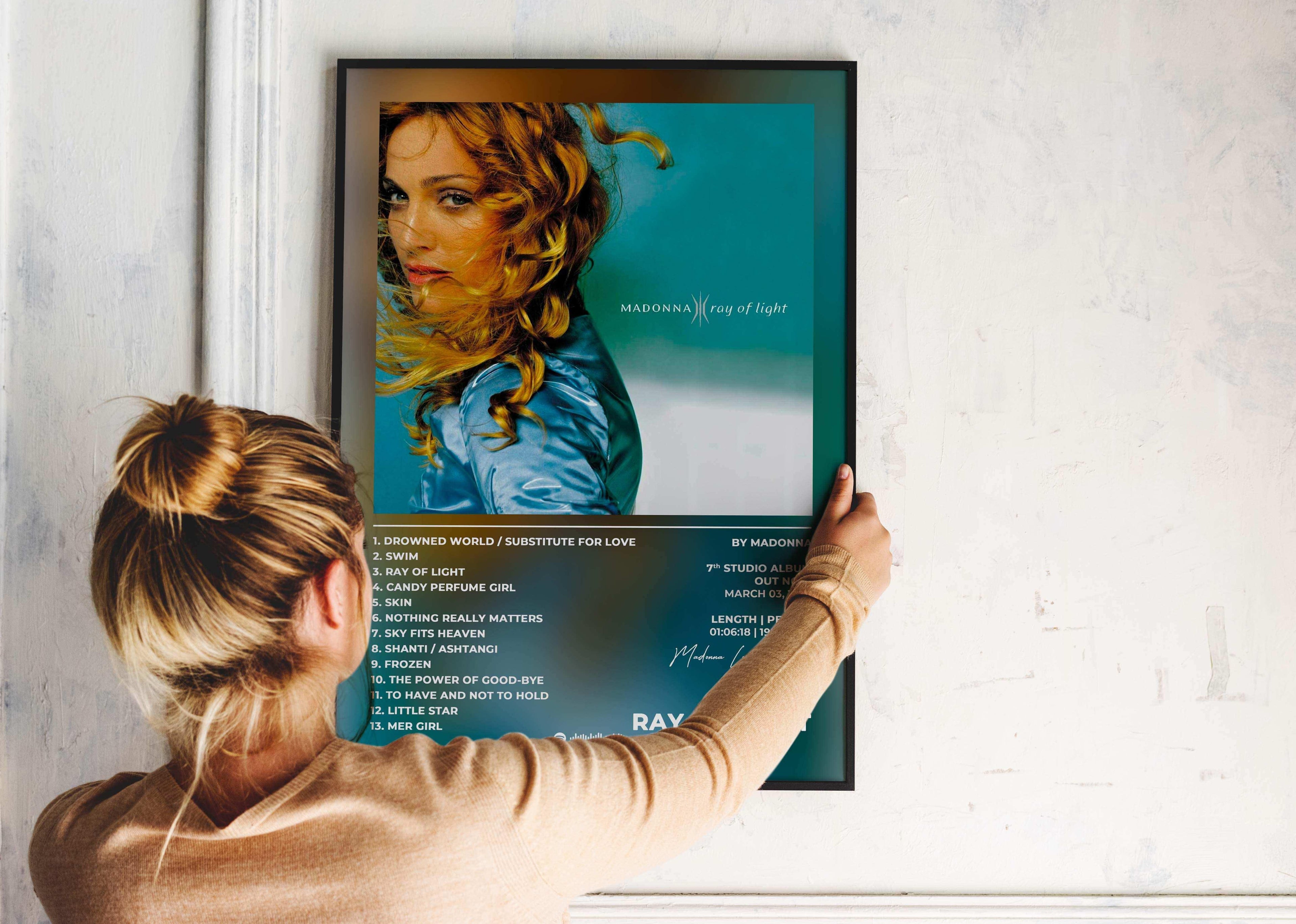 Poster Ray Of Light Madonna - Backyard