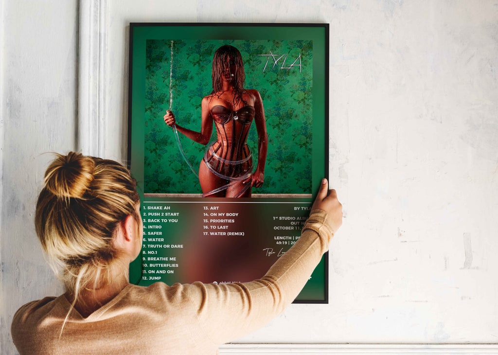 Poster Tyla+ Tyla
