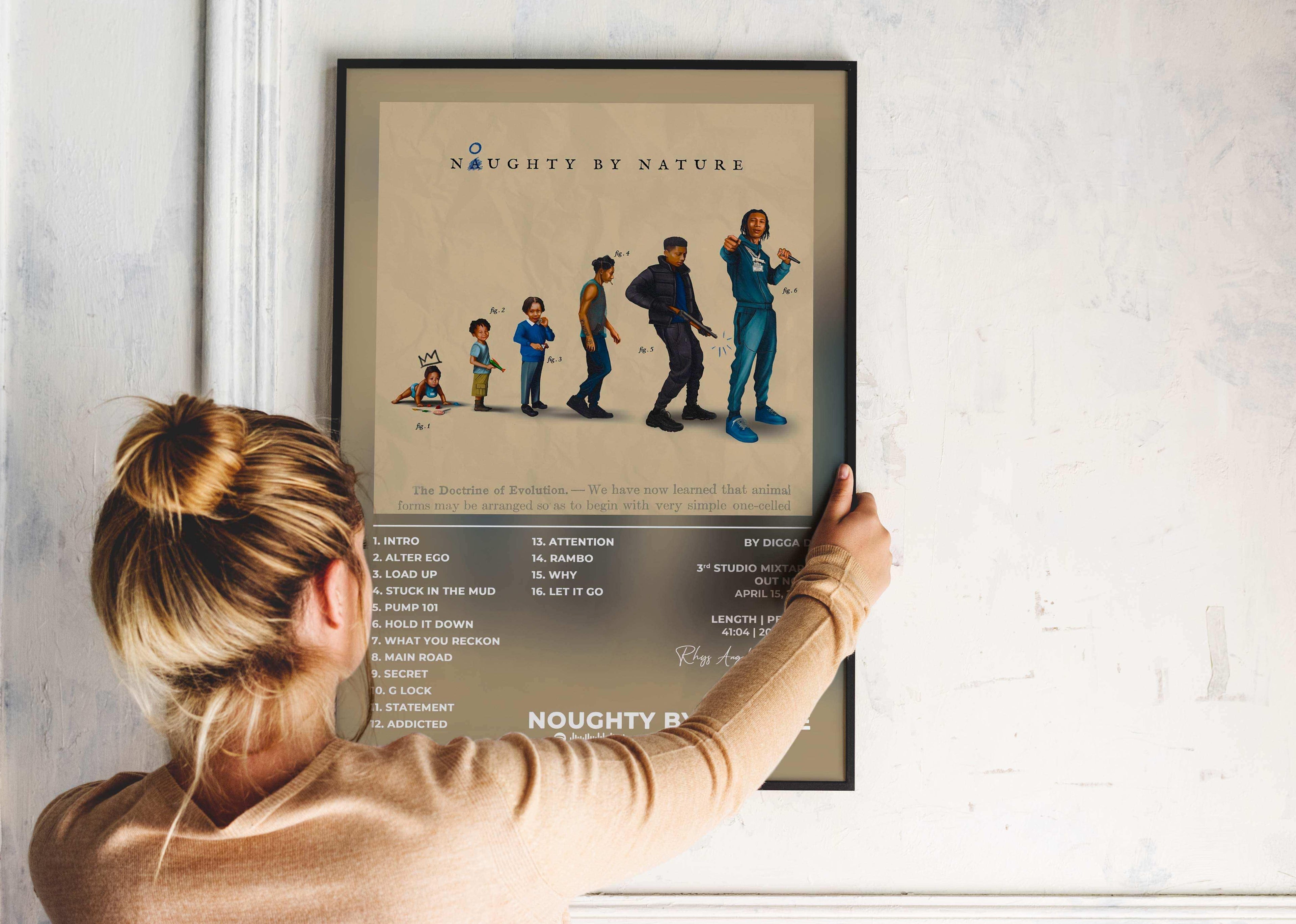 Femme accrochant un poster design avec personnages, fait en France, livraison gratuite 48h, cadeau idéal pour Noël.