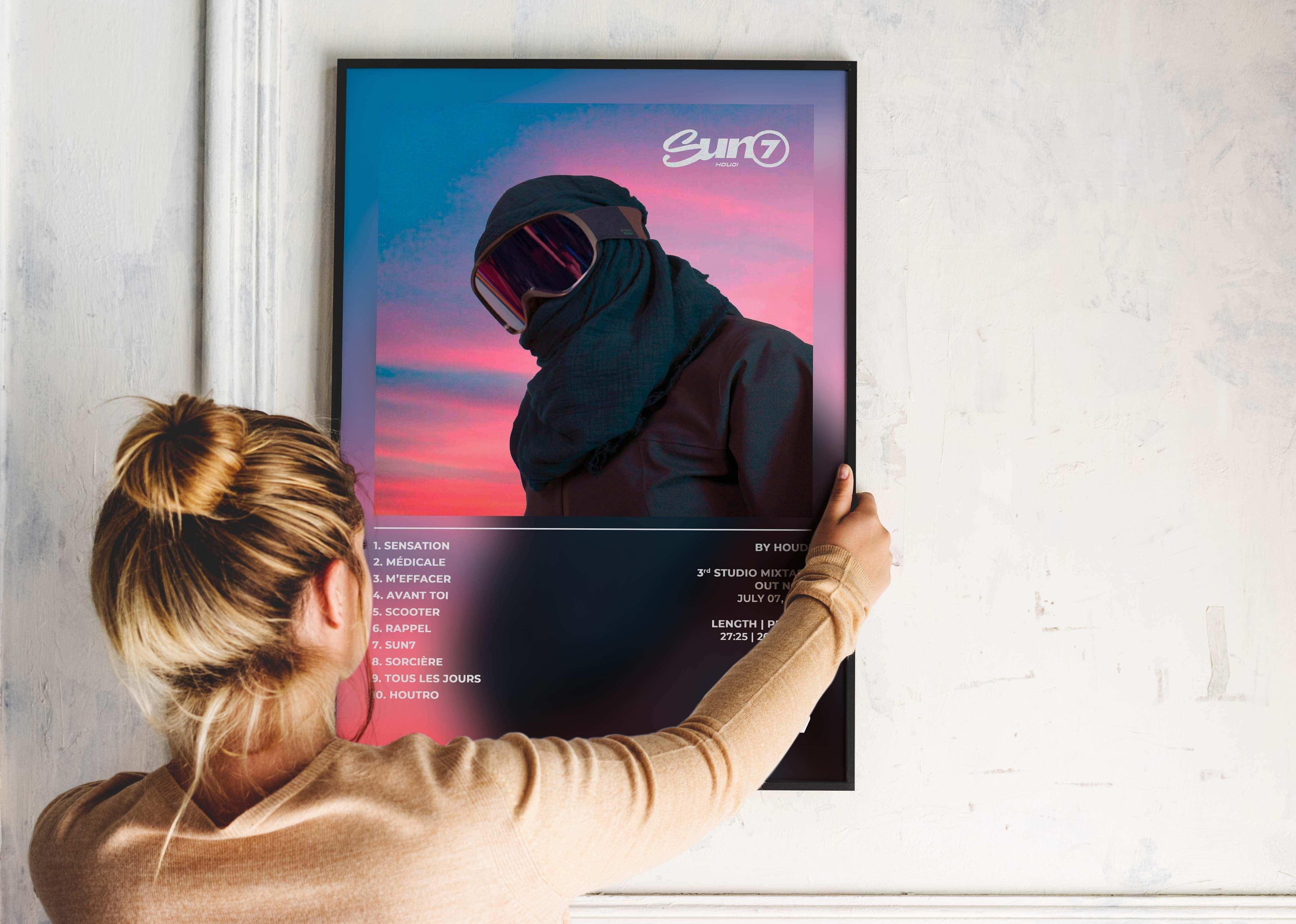 Sun7 Houdi Poster - Backyard