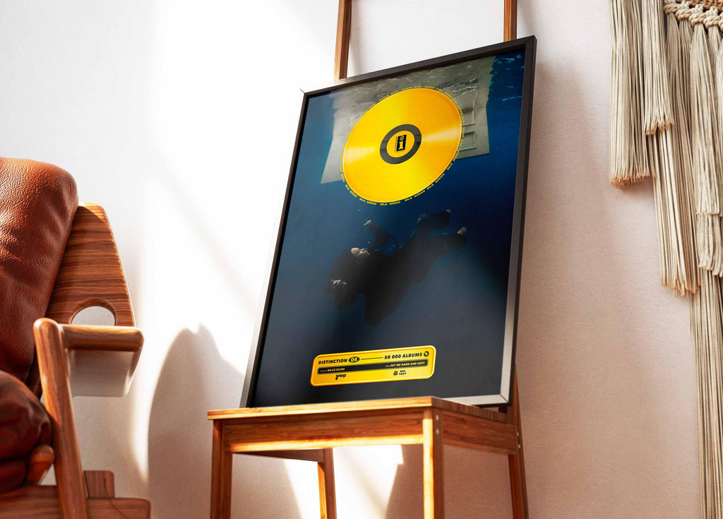 Disque D'or Hit Me Hard And Soft Billie Eilish - Backyard