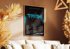 Affiche encadrée Tron Legacy sur mur beige, fait en France, livraison 48h gratuite, cadeau idéal Noël