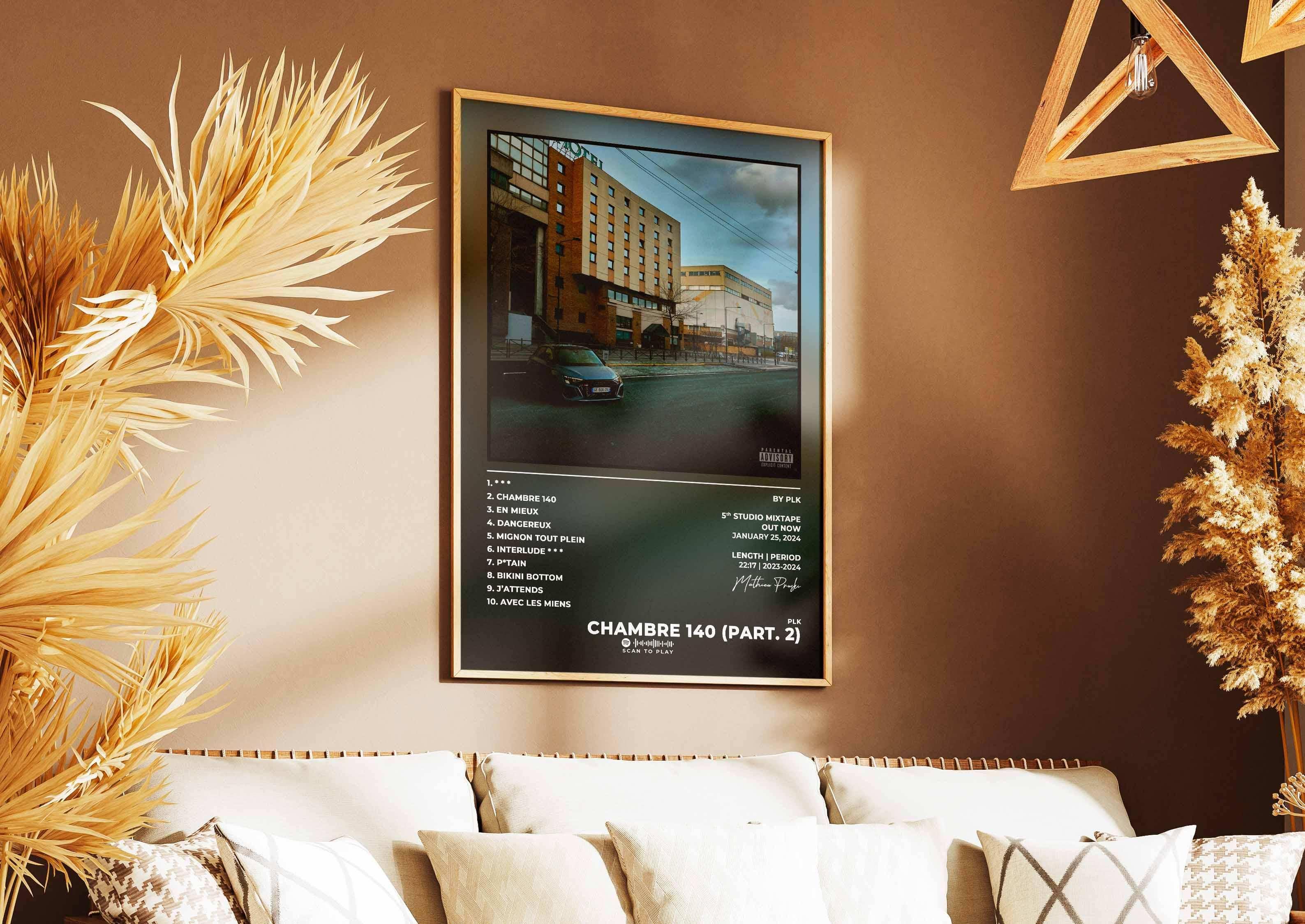 Affiche encadrée d'un album exposée dans un salon, fait en France, livraison gratuite 48h, cadeau idéal Noël