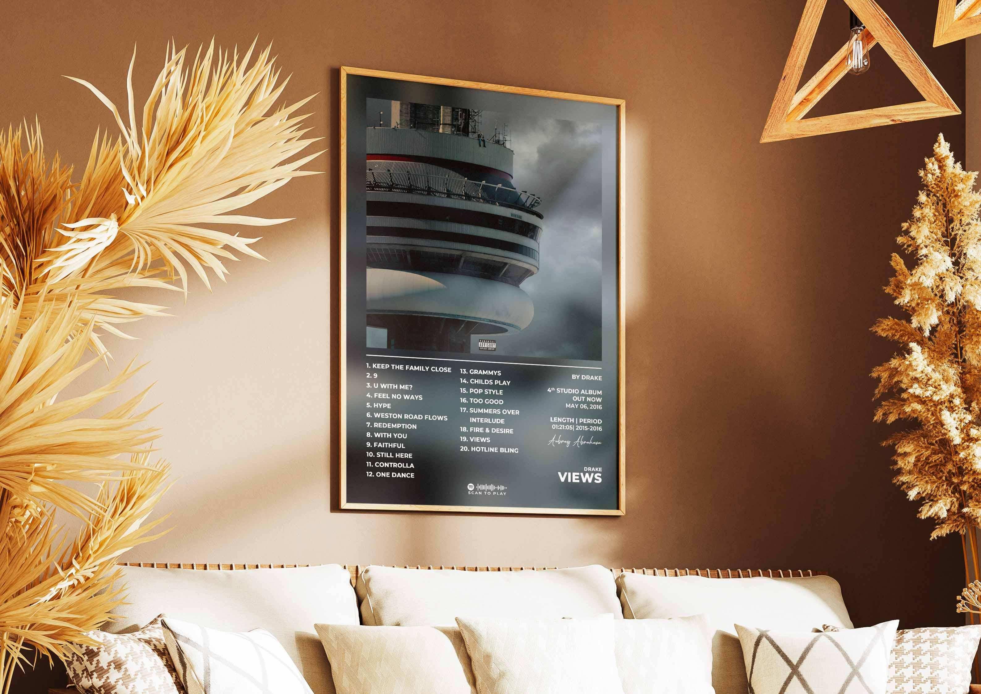 Affiche album encadrée sur mur beige, fait en France, livraison 48h gratuite, cadeau Noël idéal