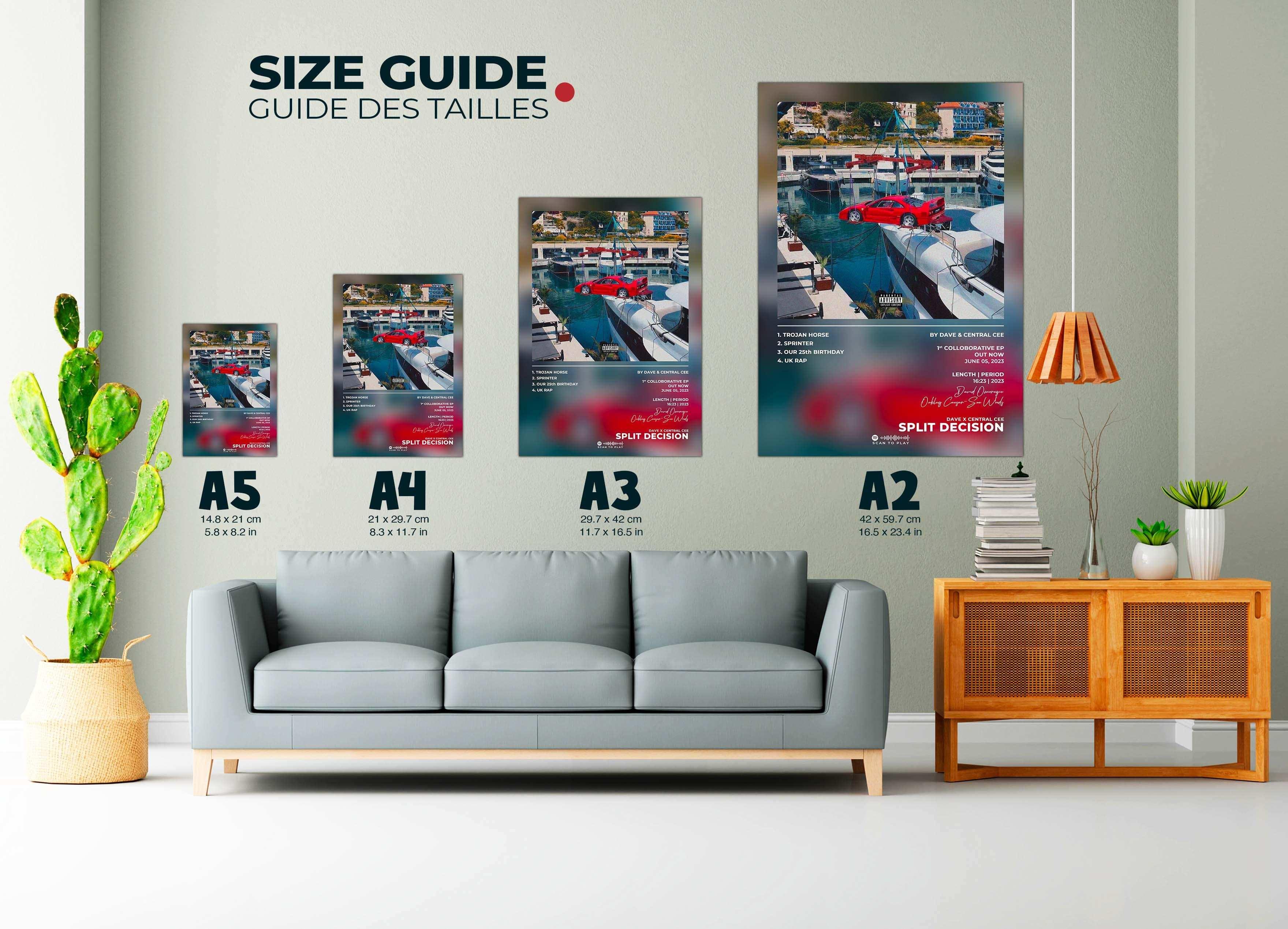 Affiches murales de différentes tailles au-dessus d'un canapé, faites en France, livraison gratuite 48h, cadeau idéal pour Noël