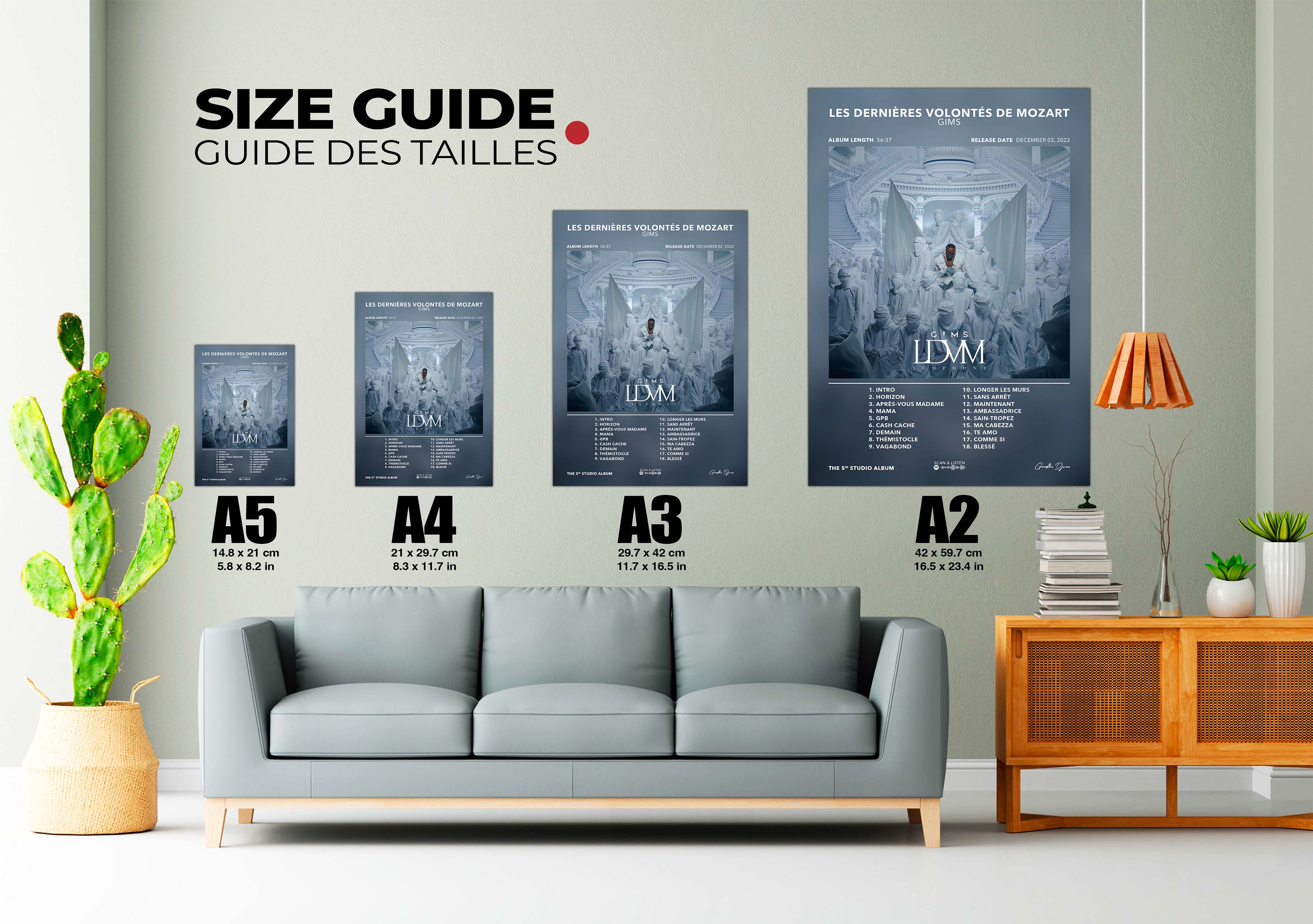 Guide des tailles affiches A5 à A2 avec canapé gris, plante cactus et meuble bois, fait en France, livraison gratuite 48h