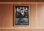 Affiche album Djadja & Dinaz encadrée sur mur bois, fait en France, livraison 48h offerte, cadeau idéal Noël