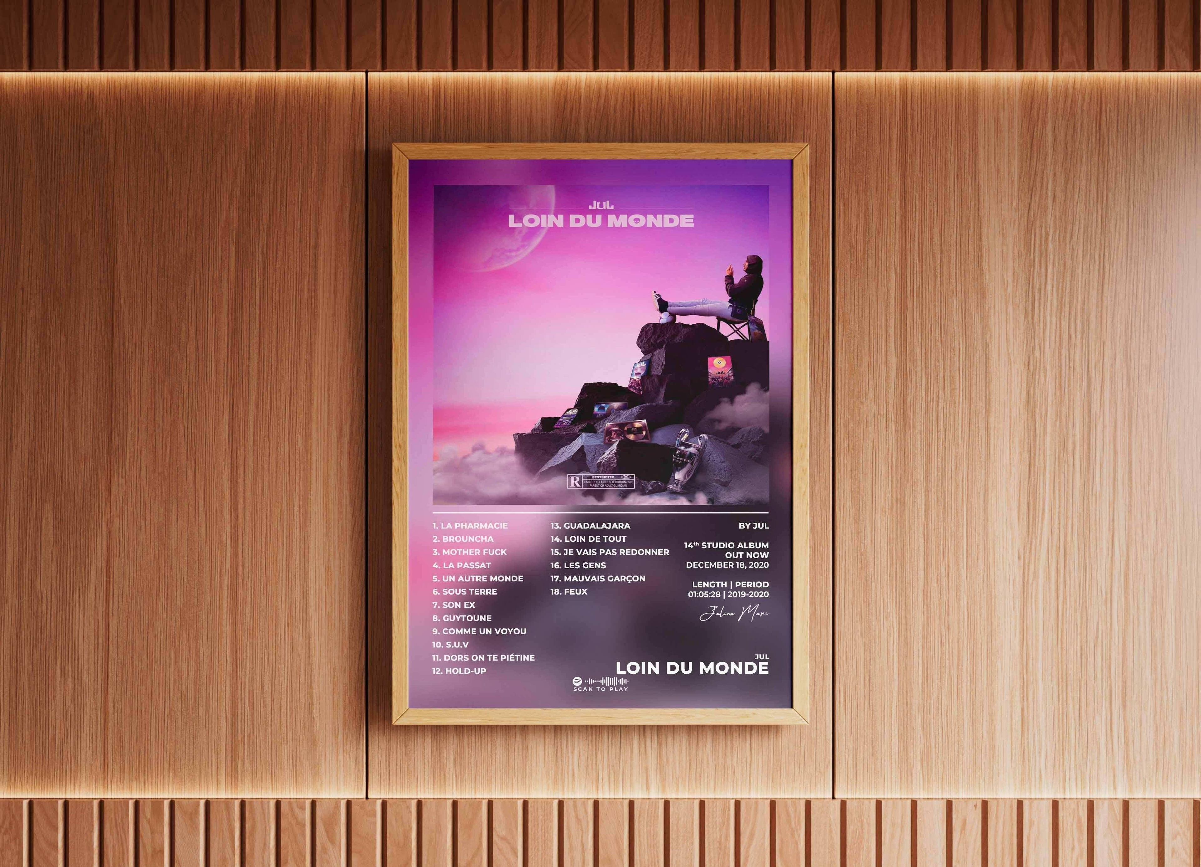 Loin Du Monde Jul Poster - Backyard