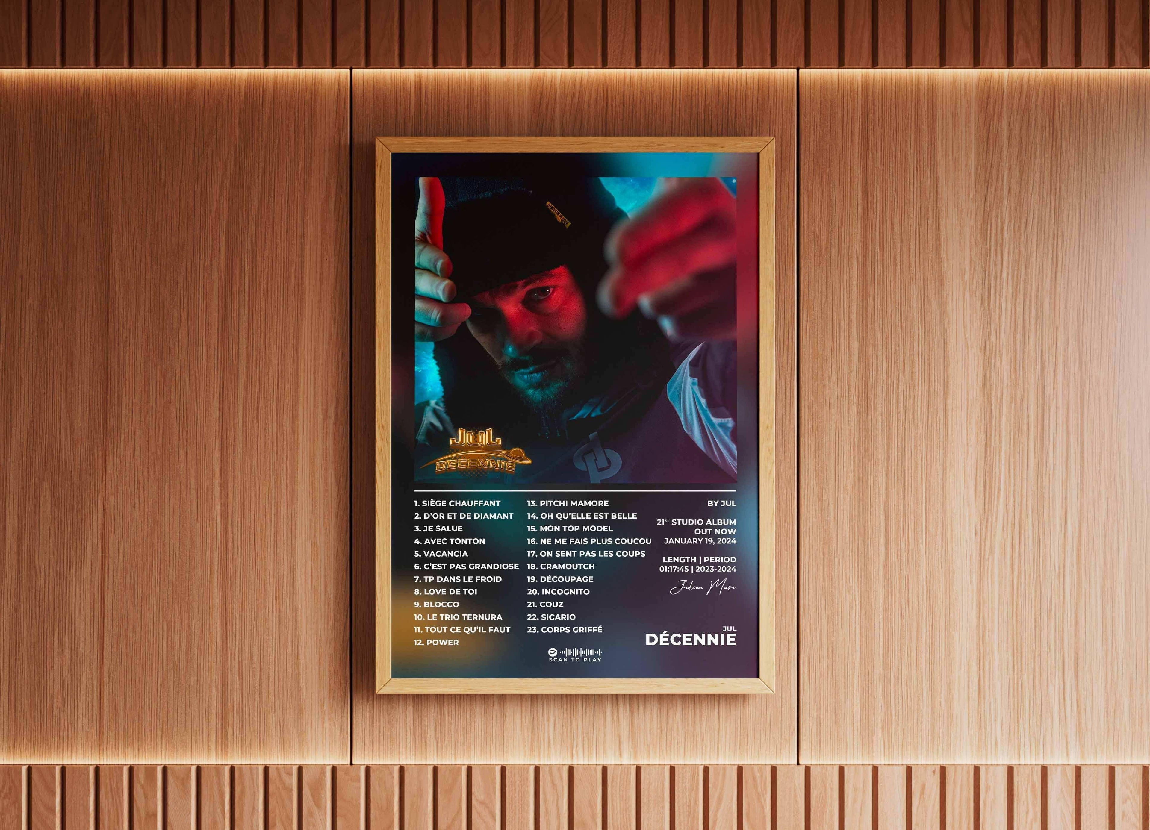 Affiche album encadrée sur mur bois, fait en France, livraison gratuite 48h, cadeau idéal Noël