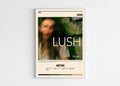 Affiche LUSH Mitski accrochée au mur, fait en France, livraison gratuite 48h, cadeau Noël idéal