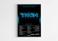Affiche encadrée Tron Legacy posée sur un mur blanc, fait en France, livraison gratuite 48h, cadeau idéal pour Noël.